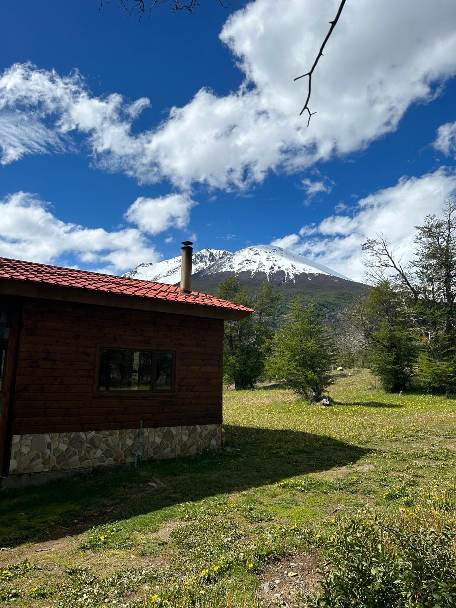 Quelen Patagonia Hostel Вийя Серо Кастийо Екстериор снимка